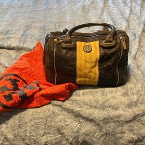 Tory Burch handbag gently used